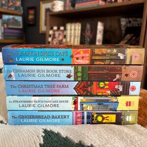 LIKE NEW! Dream Harbor Complete Paperback Series (SET OF 5!)